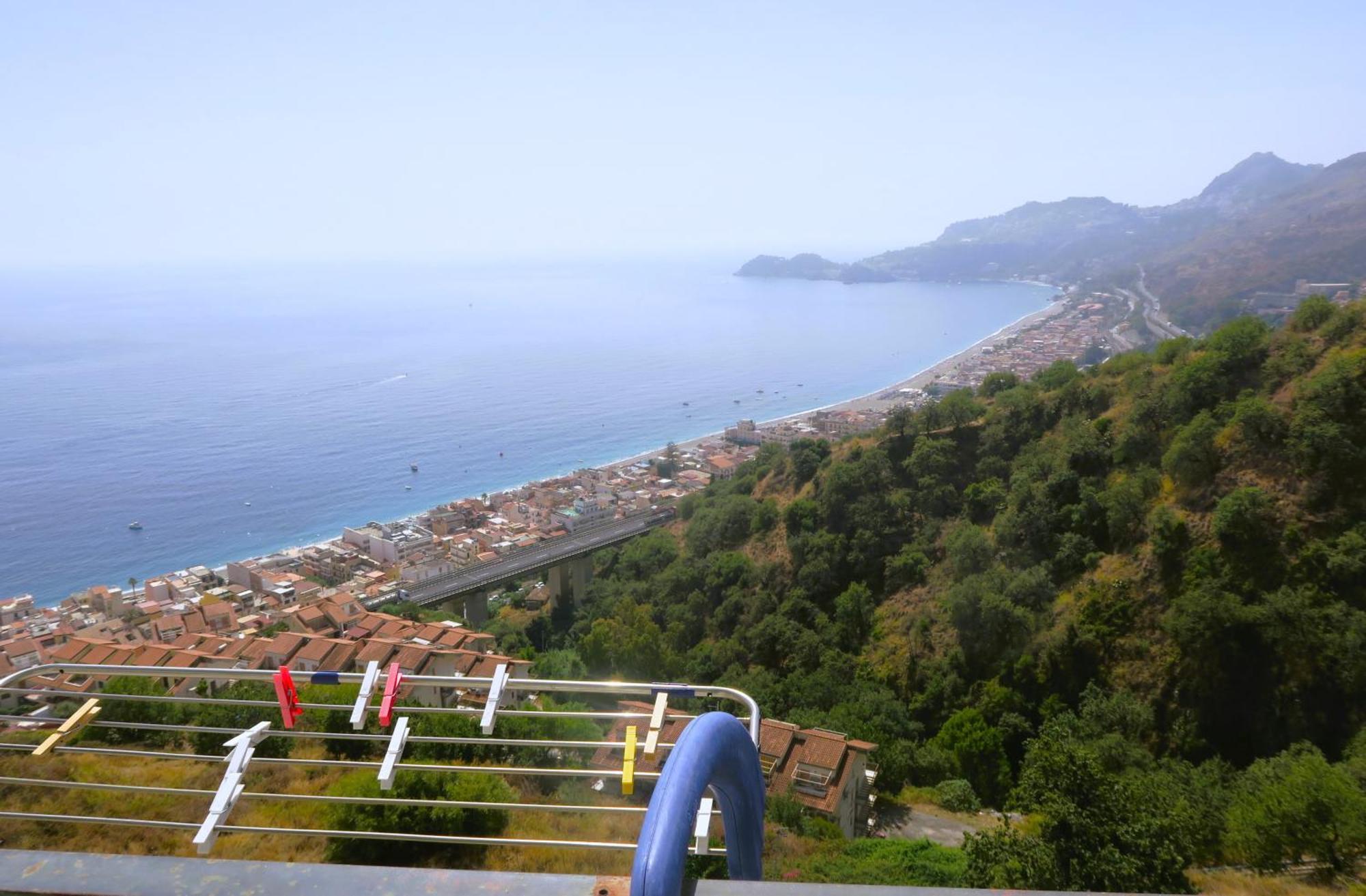 Ferienwohnung Collina Del Sole Letojanni Exterior foto